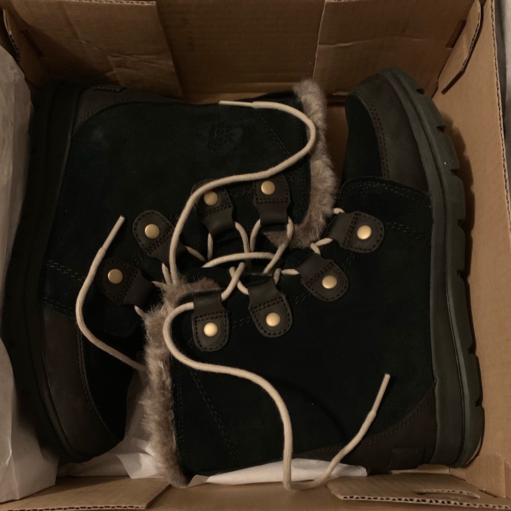 Sorel explorer Joan boots
